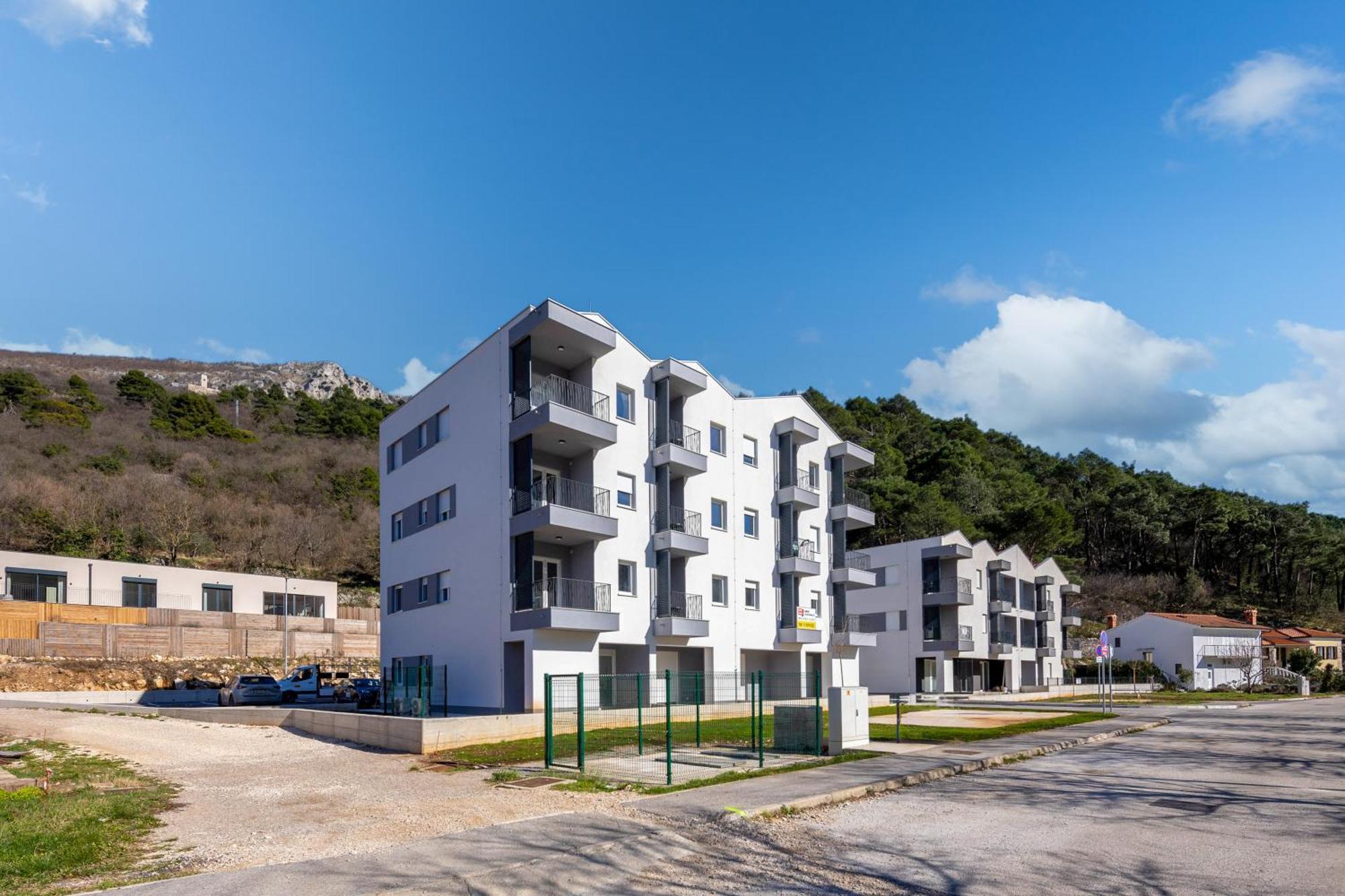 Seafront Villa Andrijana - Happy Rentals Plomin Exterior photo